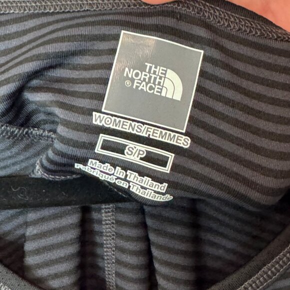 The North Face charcoal Vapor Wick striped t-shirt size S - Picture 6 of 6